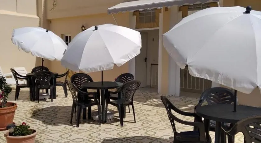 Apartamentos Martell - Image 1