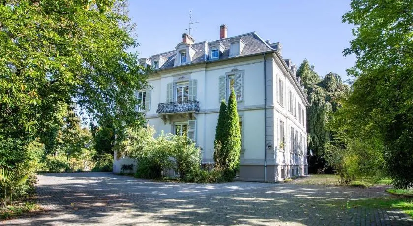 Studio Maison de Maître, Parking sur Place privé Free, MULHOUSE CENTRE - Image 1