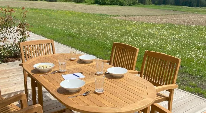 Ruheoase zwischen Bergen und Seen mit Infrarotsauna - Image 1