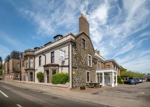Park Hotel - Image 1