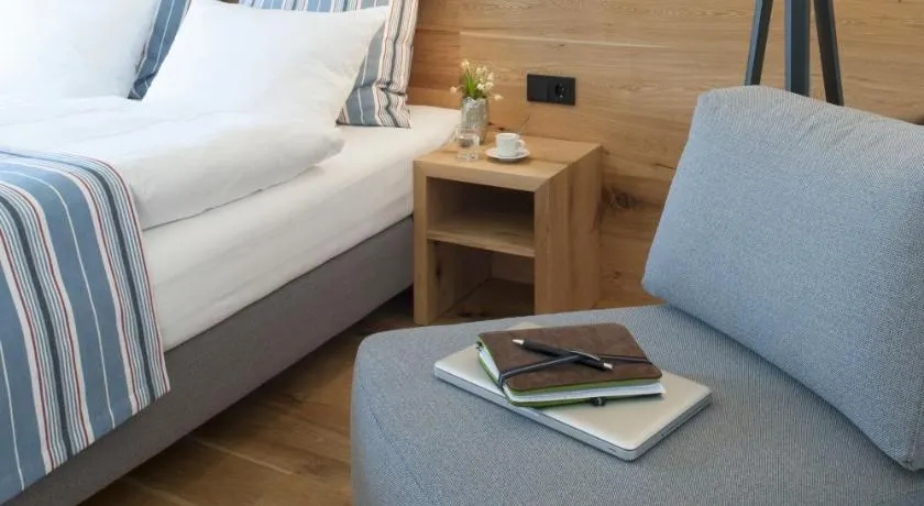 Hotel M120 - Image 1