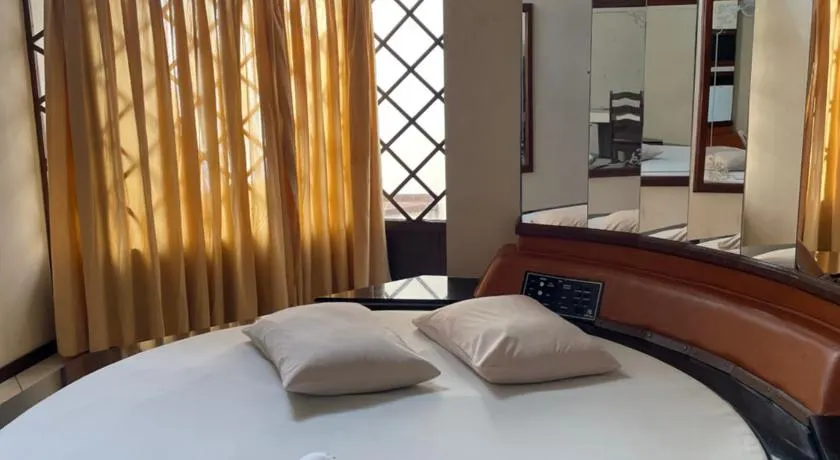 Motel Village - Image 1