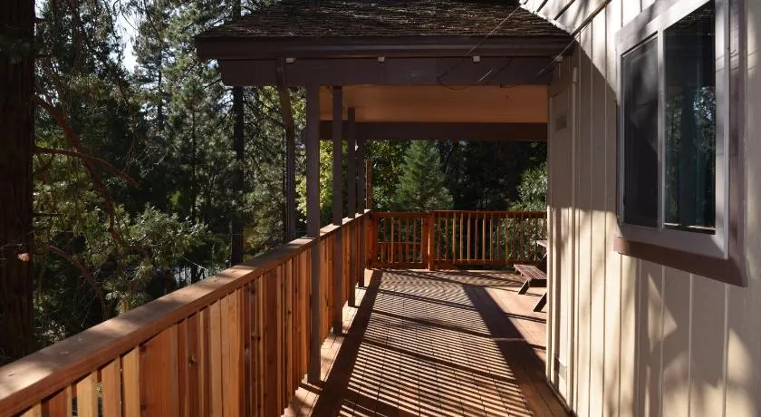 11B Sequoia House - Image 1