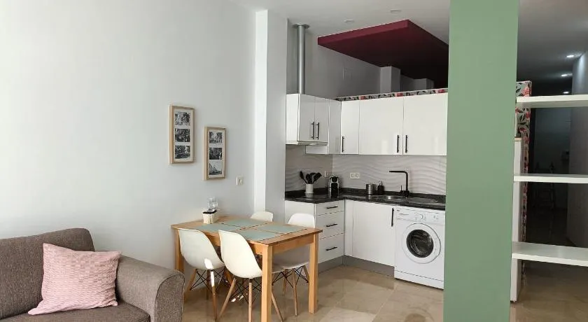 Apartamentos PuntoApart Málaga - Image 1