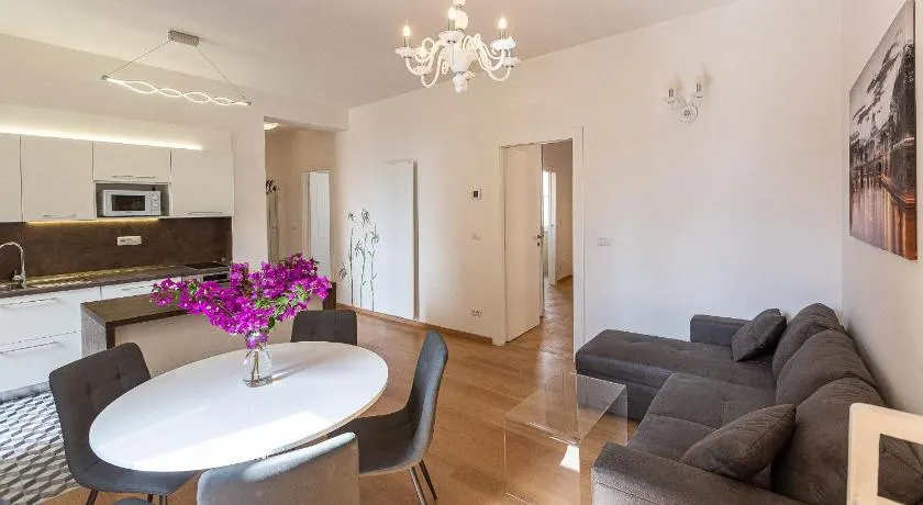 Karan's Aparment Rental in Rome - Image 1