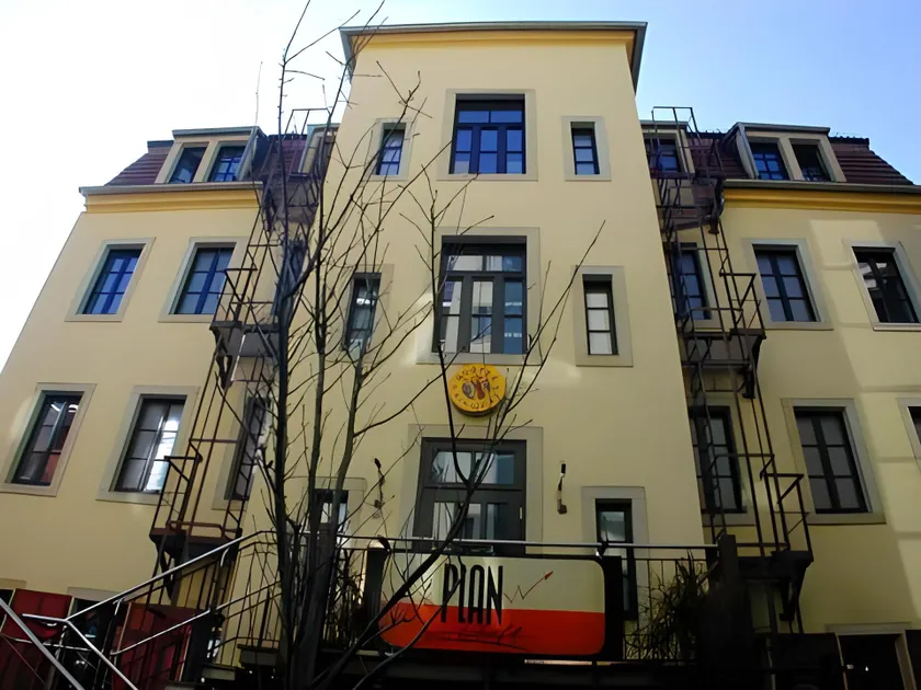 Hostel Louise 20 - Image 1