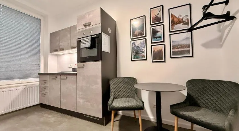 Smart Business Studio - Image 1