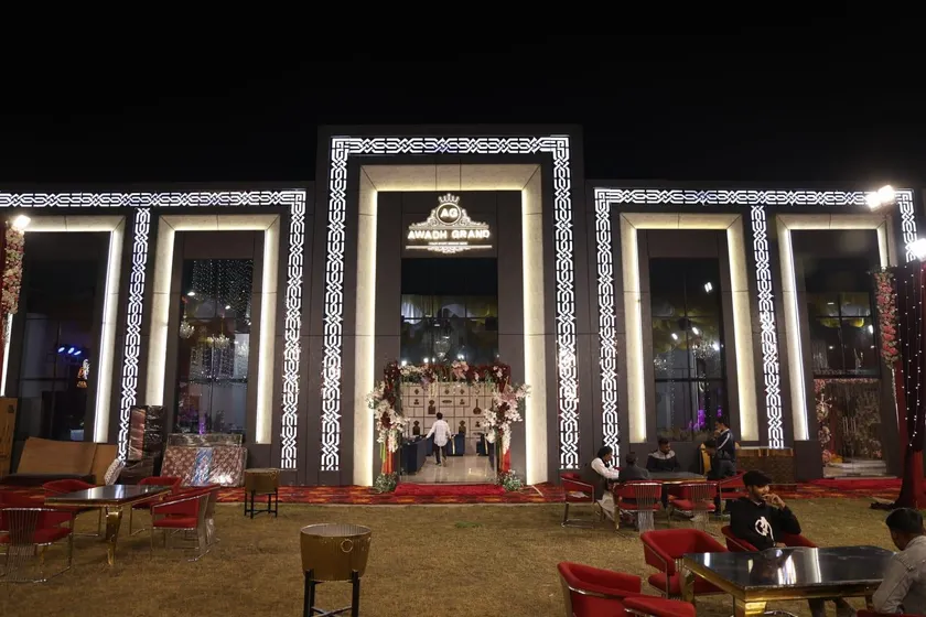Hotel Awadh Grand - Image 1