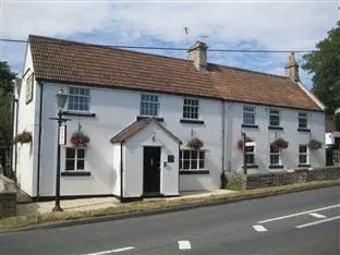 Midway Place B&B - Image 1