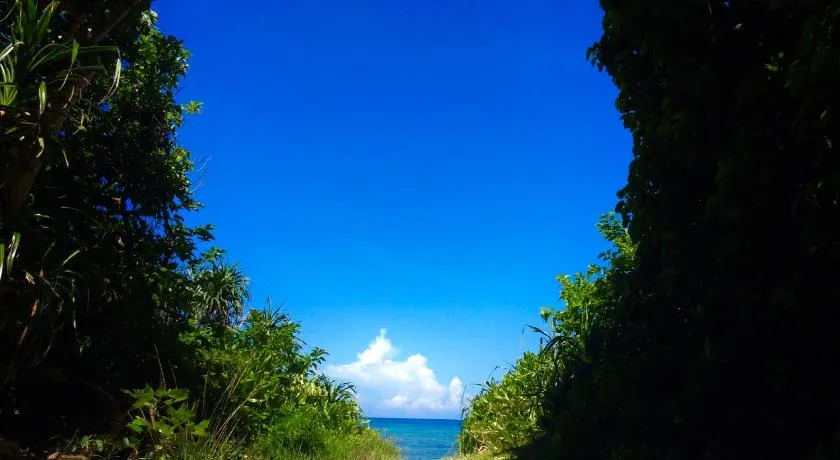 YOISAMA Sunset Beach House - Image 1