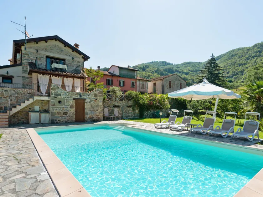 Villa with private pool Fivizzano 9 by VacaVilla - Image 1