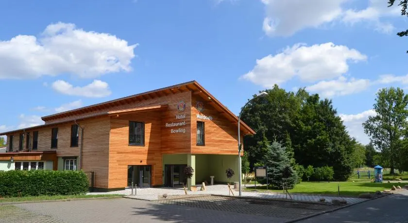 Hotel & Restaurant Waldcafe Hettstedt - Image 1
