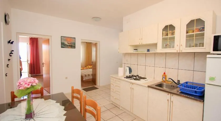 Apartments Alvin - Image 1