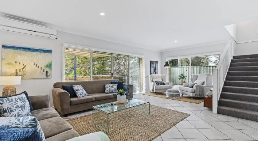 2 - 2 Cooloon St, Hawks Nest - Image 1