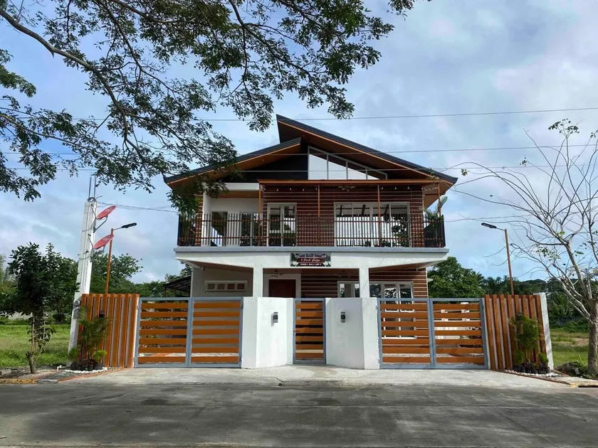 RMM Beach House at Porto Laiya - Image 1