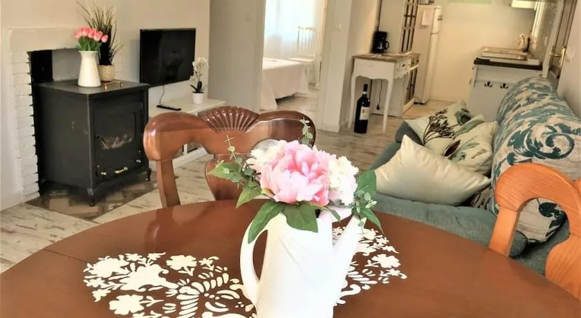 Hermoso Apartamento Vintage - Image 1