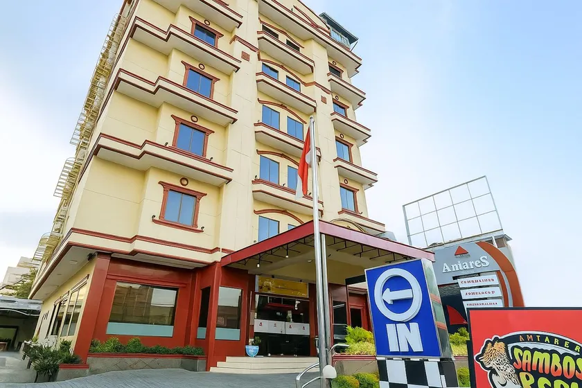 Antares Hotel - Image 1