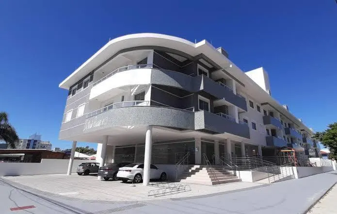 NORTH PARADISE 309- Duplex - Image 1