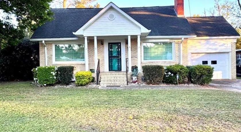The Tee Time Cottage - Image 1
