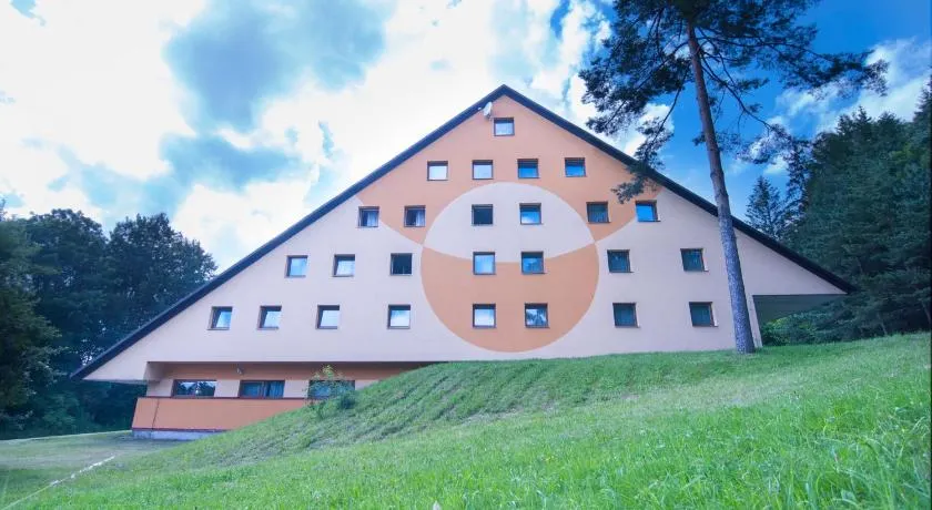 HOTEL SVRATKA - Image 1