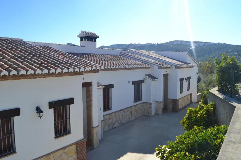 Casas Rurales Huetor - Image 1
