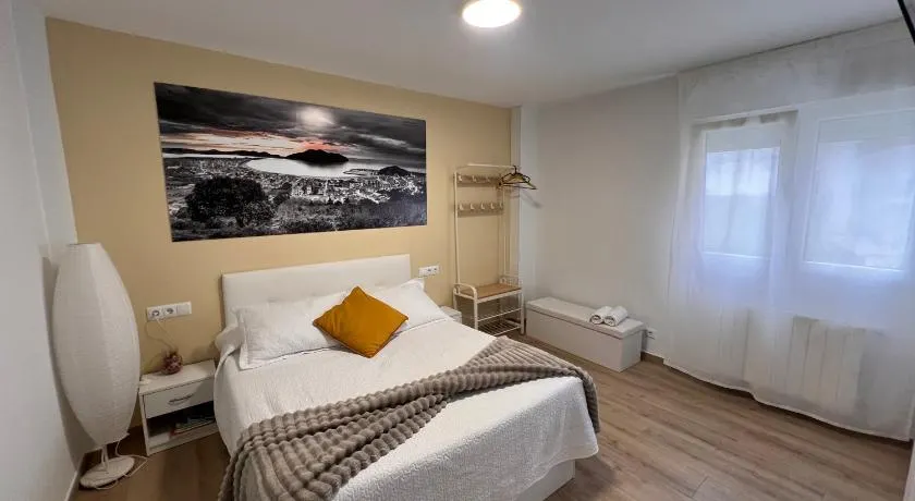 Apartamento Room Laredo - Image 1