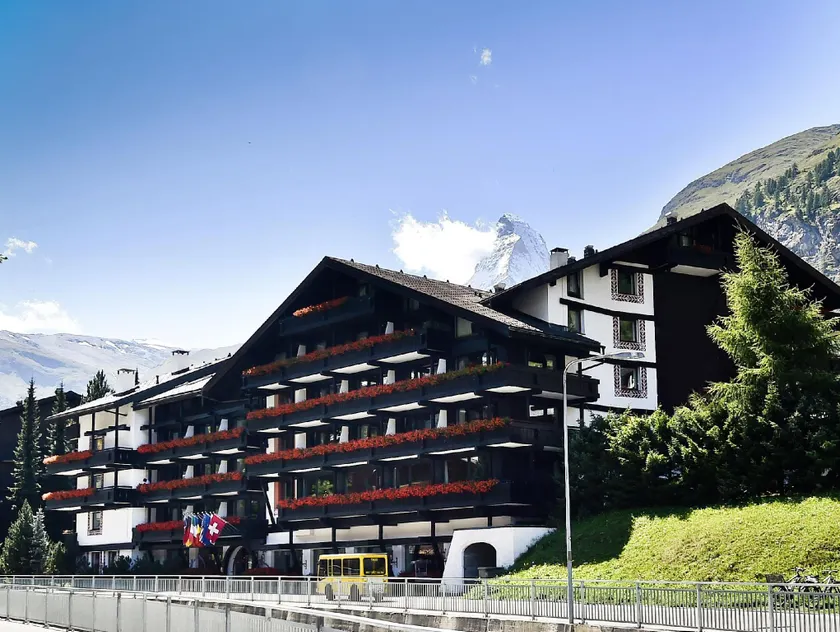 Hotel Alpenhof - Image 1