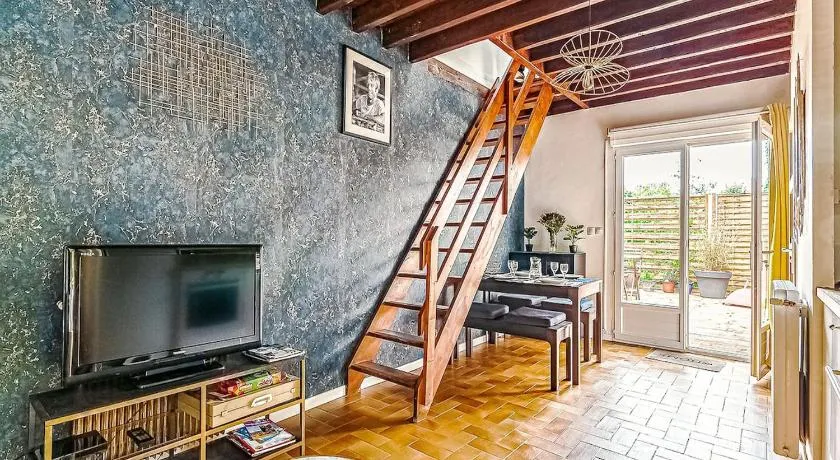 Cosy duplex 12 minutes de Paris - Image 1