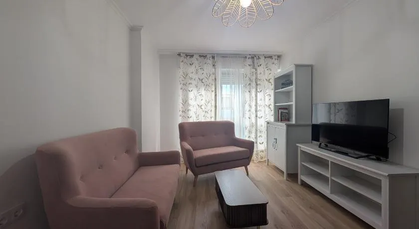 Mosquera House - Image 1