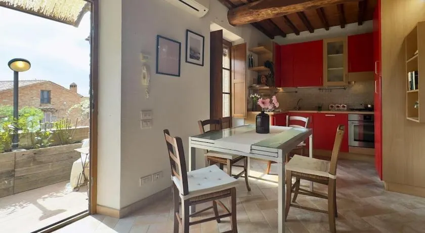 Crete Senesi House by FrancigenaApartments - Image 1