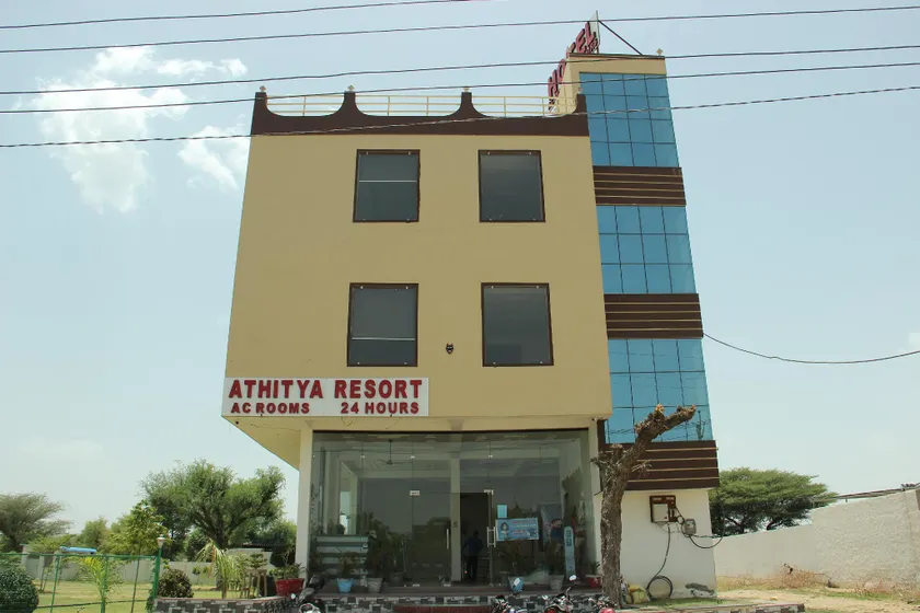 Hotel O by OYO Athitya Resort - Image 1