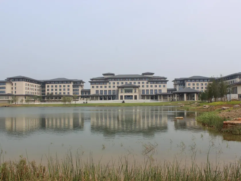 Suqian Canal Jinling Hotel - Image 1