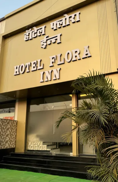 Hotel Flora Inn - Image 1