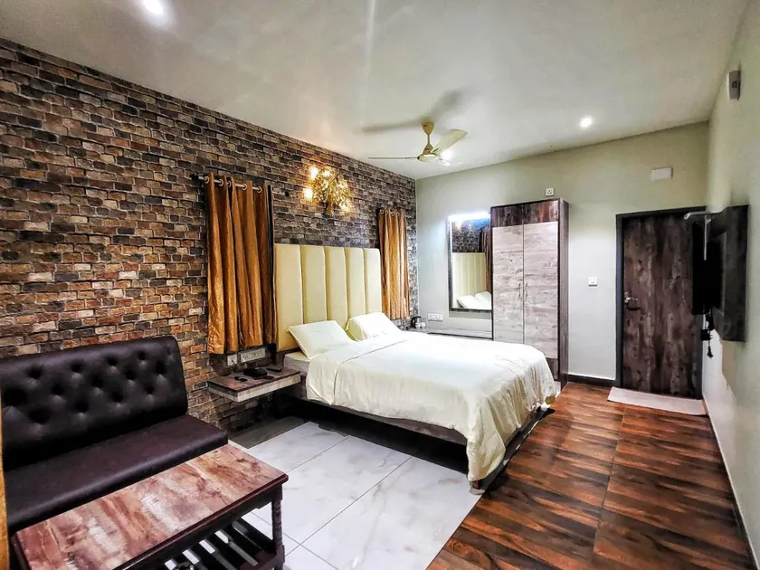 MM Resorts - Image 1