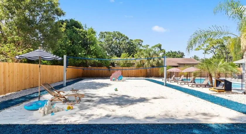 Urban Escape Artificial Beach W Volleyball Pit - Image 1