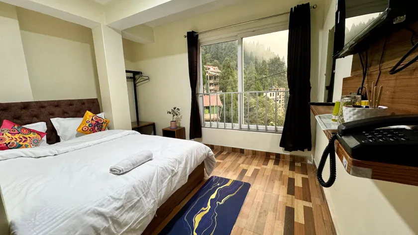 Darjeeling Hillside Inn - Image 1