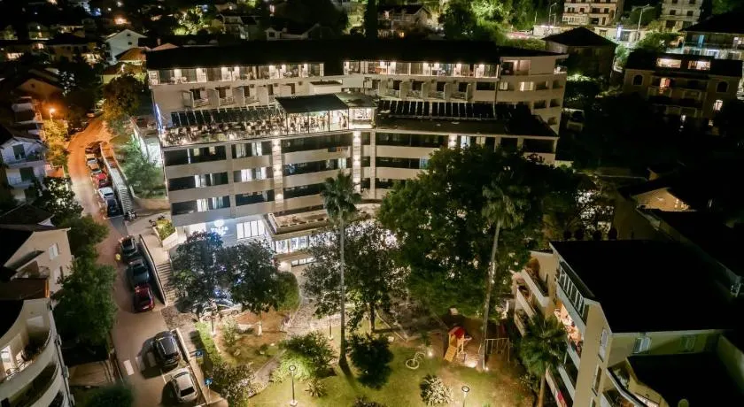 HOTEL TALIA - Image 1