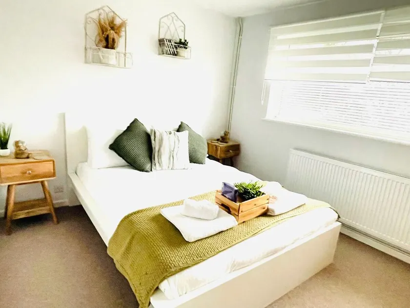 Dog Friendly, 2Bed House Sleeps 6, Garden, Parking - Image 1