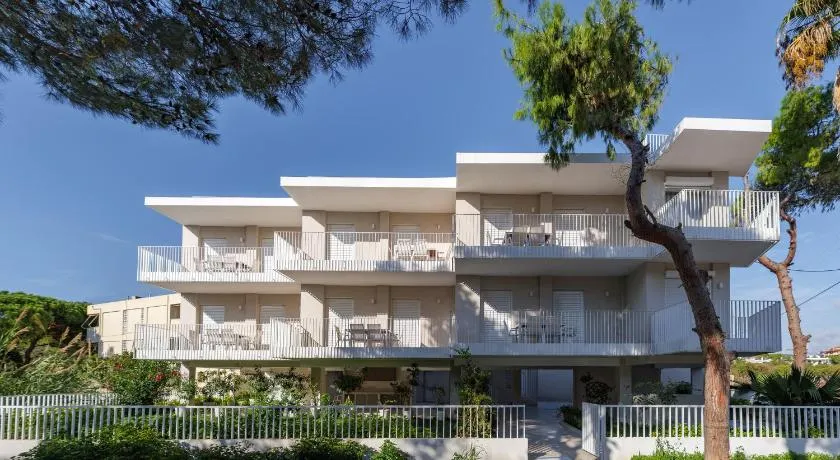 PJ Properties Sounio Apartment with Sea View - Image 1
