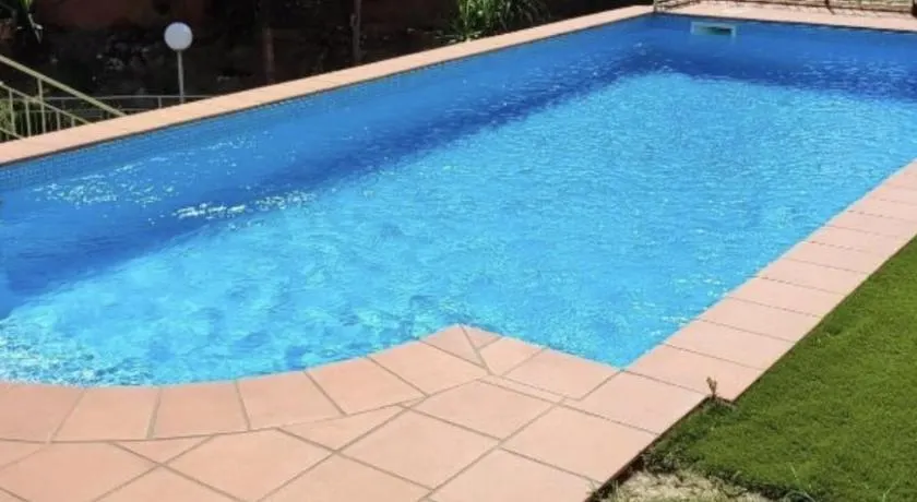 Cosy studio piscine eze bord de mer - Image 1