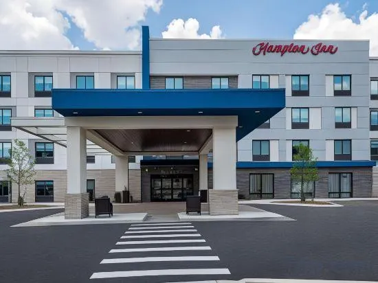 A Victory Hotel & Suites - Image 1