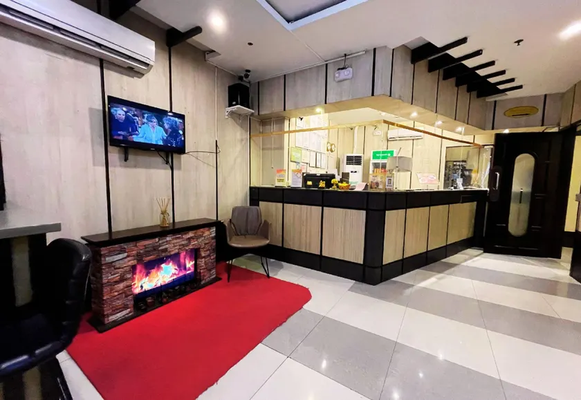 Hotel 99 Cubao Quezon City - Image 1