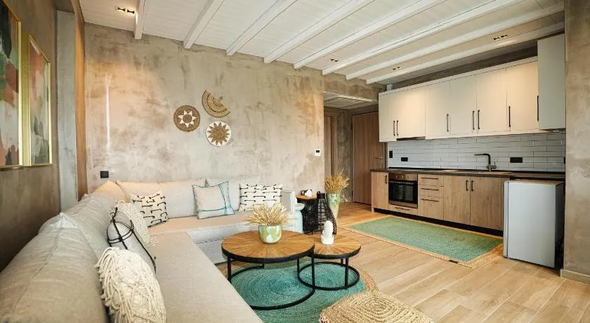 Philia Luxury Living - Image 1