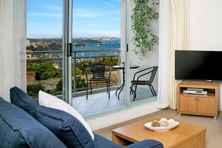 ALF49-Huge 2BR Penthouse Style, Great Water Views - Image 1