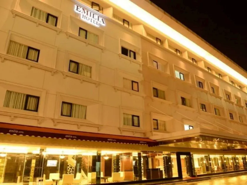 Emilia Hotel By Amazing - Palembang - Image 1