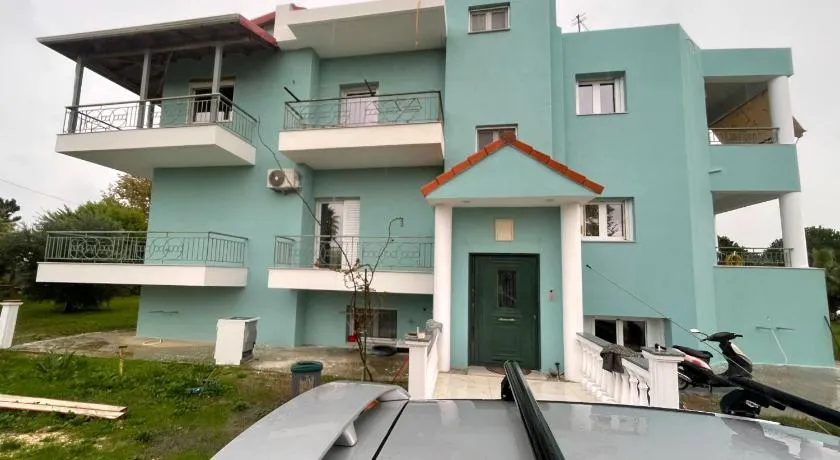 OLIVES Estate APARTMENTS Grande - Image 1