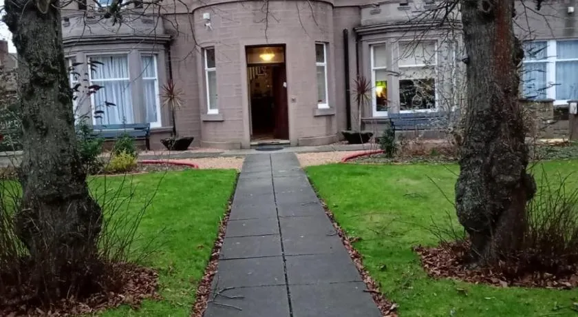 The Limes Guesthouse Montrose - Image 1
