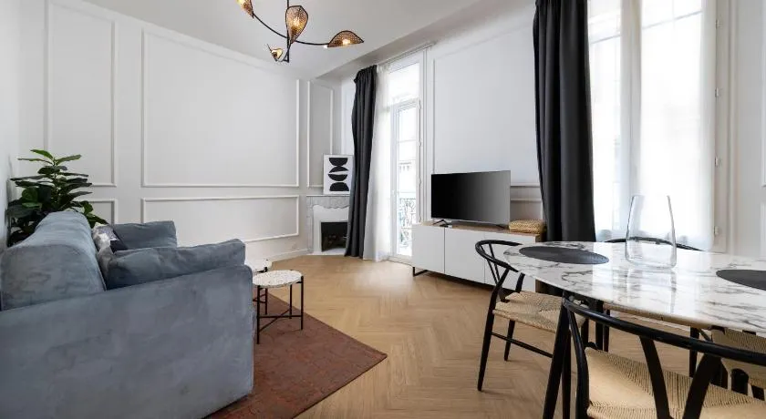 Newly Renovated Apartment with Balcony, AC, Fiber internet - Image 1