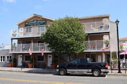 Sunrise Motel - Image 1