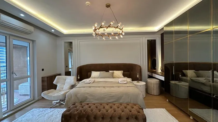 Big And Luxury Apartment - Image 1